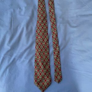 Roberts Executive Assessors tie